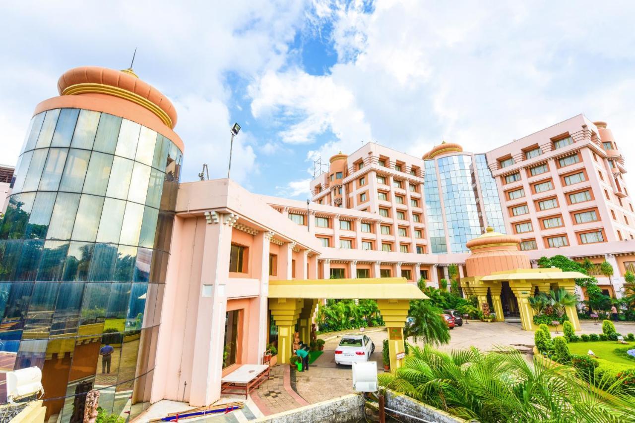 Hotel Swosti Premium Bhubaneswar Exteriör bild